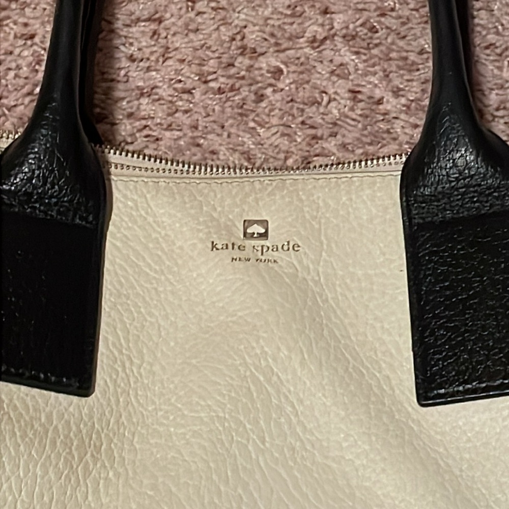 Kate Spade Handbag - Picture 2 of 8